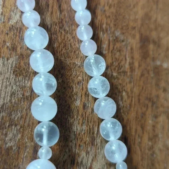 Quartz  Necklace - Picture 4 of 6